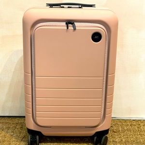 Monos Carry-On Pro Plus. Beautiful Rose Quartz. Brand New - Never Used $285 firm